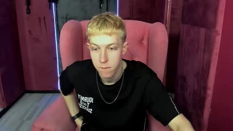 Dylan online show from February 6, 10:29 am