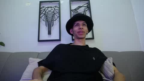 dylan_scotts online show from October 6, 7:55 pm