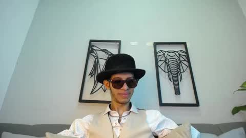dylan_scotts online show from October 16, 8:10 pm
