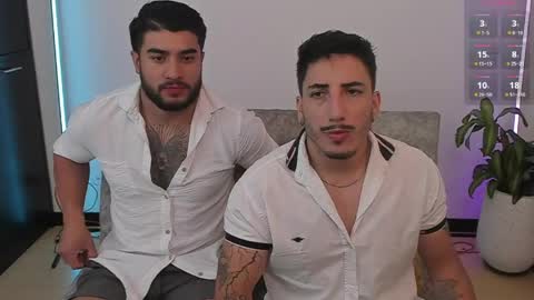 Bryan model independient online show from April 20, 4:43 pm