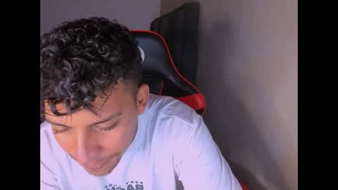 yohe online show from December 2, 11:00 pm