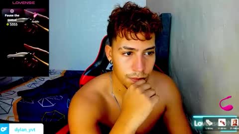 yohe online show from April 3, 9:02 pm