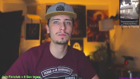 Snapshot of dylandaniel69 chatting on March 2, 2:19 am Dylan Daniel 7.8 online show from March 2, 2:19 am