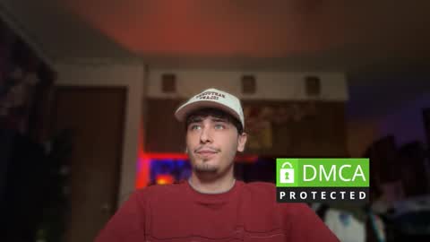 Snapshot of dylandaniel69 chatting on December 19, 10:39 pm Dylan Daniel 7.8 online show from December 19, 10:39 pm