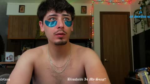Snapshot of dylandaniel69 chatting on May 27, 6:27 pm Dylan Daniel 7.8 online show from May 27, 6:27 pm
