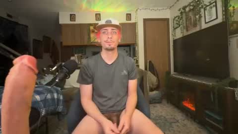 Snapshot of dylandaniel69 chatting on July 15, 7:02 am Dylan Daniel 7.8 online show from July 15, 7:02 am