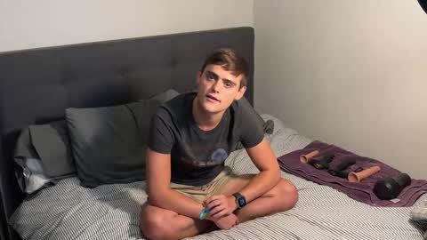 dylanfruits online show from September 19, 12:12 am