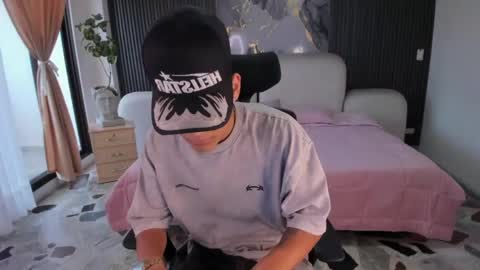 Snapshot of dylanroyce_ chatting on April 27, 12:47 pm dylanroyce_ online show from April 27, 12:47 pm