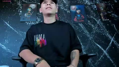 Snapshot of dylanroyce_ chatting on May 13, 1:30 pm dylanroyce_ online show from May 13, 1:30 pm