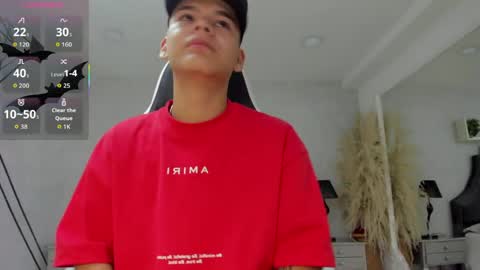 Snapshot of dylanroyce_ chatting on May 27, 12:57 pm dylanroyce_ online show from May 27, 12:57 pm