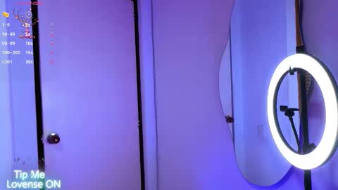 D Y L A N online show from November 19, 9:15 pm