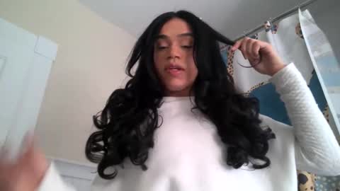 Snapshot of dynasty313 chatting on December 14, 6:41 pm Dynasty online show from December 14, 6:41 pm