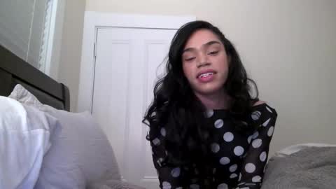 Snapshot of dynasty313 chatting on December 15, 11:20 pm Dynasty online show from December 15, 11:20 pm