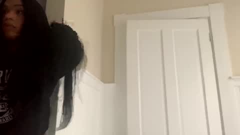 Snapshot of dynasty313 chatting on January 18, 7:04 pm Dynasty online show from January 18, 7:04 pm