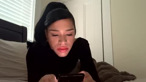 Snapshot of dynasty313 chatting on February 15, 8:33 pm Dynasty online show from February 15, 8:33 pm