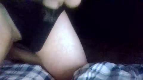 Snapshot of dyskretny290546 chatting on March 2, 5:19 am dyskretny290546 online show from March 2, 5:19 am