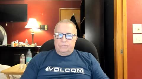 Snapshot of e_rectiom chatting on January 1, 2:31 pm Mr Wonderful online show from January 1, 2:31 pm