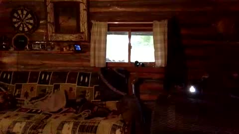 Snapshot of eagerbtm chatting on October 19, 7:58 pm eagerbtm online show from October 19, 7:58 pm