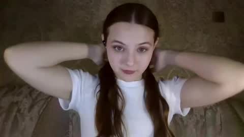 Snapshot of earlenegadsden chatting on February 14, 5:10 pm Yuni online show from February 14, 5:10 pm