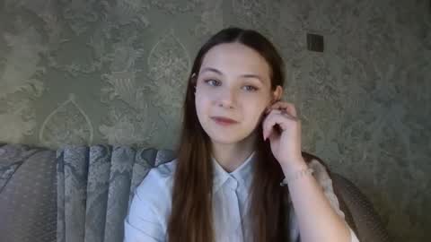 Snapshot of earlenegadsden chatting on February 17, 1:29 pm Yuni online show from February 17, 1:29 pm