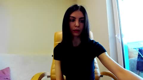 Snapshot of earthadobb chatting on June 29, 6:30 am Emma online show from June 29, 6:30 am
