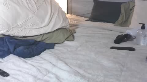 Snapshot of easybreeze69 chatting on September 19, 10:10 pm easybreezy69 online show from September 19, 10:10 pm