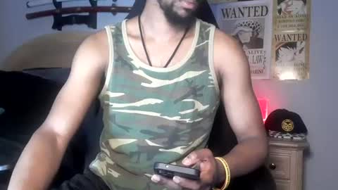 Snapshot of easybreezy20 chatting on July 13, 6:05 am TWITTER INSTAGRAM easybreezy20 ONLINE 1230 AM TO 7AM online show from July 13, 6:05 am