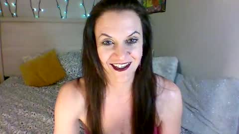 Snapshot of easybriezy chatting on April 11, 3:44 am Briezy online show from April 11, 3:44 am