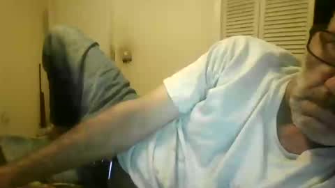 Snapshot of easye4015 chatting on June 27, 12:22 pm Easye online show from June 27, 12:22 pm