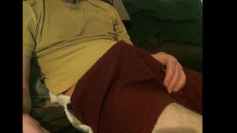 Snapshot of easysleaze chatting on December 9, 12:45 am Easy online show from December 9, 12:45 am