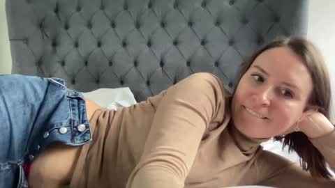 Snapshot of eatmypie69 chatting on December 4, 11:19 am Nadia Ferreira  online show from December 4, 11:19 am