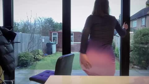 Snapshot of eatmypie69 chatting on February 10, 1:44 pm Nadia Ferreira  online show from February 10, 1:44 pm