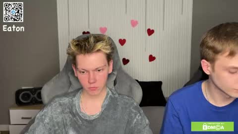 Snapshot of eaton_ chatting on March 17, 12:19 pm eaton_ online show from March 17, 12:19 pm