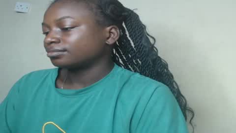 eatuupx online show from January 19, 7:57 am