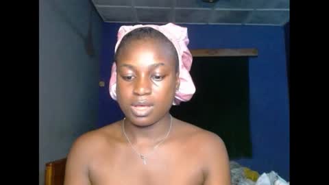 eatuupx online show from February 7, 8:31 pm