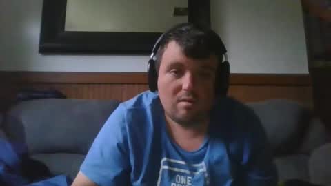 Snapshot of eazyb1991 chatting on June 11, 12:43 am Eazyb91 online show from June 11, 12:43 am