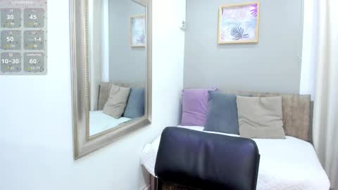      online show from February 12, 2:54 pm