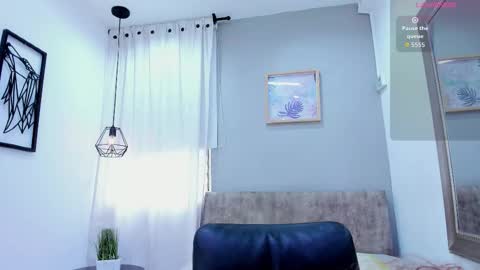      online show from October 22, 11:54 am