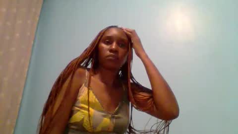 Snapshot of ebon_fantasy1 chatting on March 3, 8:37 pm Ebon Fantasy1s online show from March 3, 8:37 pm