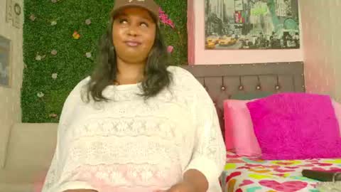 Snapshot of ebony544505 chatting on July 20, 9:23 am ANGIE online show from July 20, 9:23 am