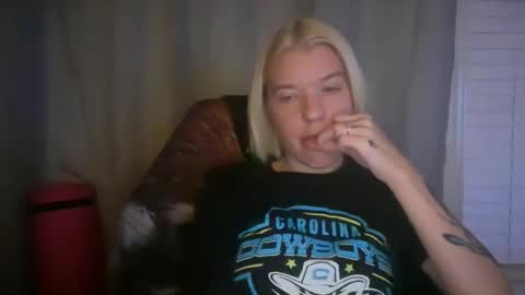 americnbarbie online show from October 16, 12:44 am