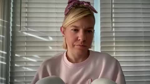 americnbarbie online show from October 31, 12:50 pm