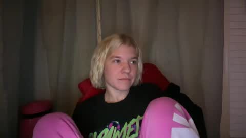 americnbarbie online show from November 24, 5:18 am