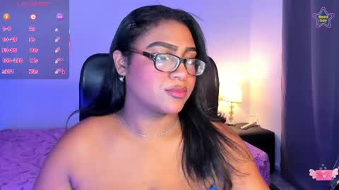 Snapshot of ebony__queen2 chatting on April 20, 8:54 pm ebony__queen2 online show from April 20, 8:54 pm