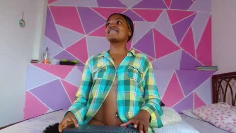 Alika Ashanti online show from February 13, 8:03 pm