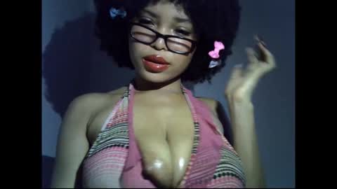 Snapshot of ebony_badgurl chatting on February 13, 7:15 am Ebony badgurl online show from February 13, 7:15 am