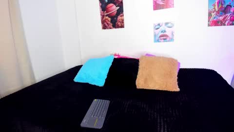 ebony_cute9 online show from November 19, 7:14 pm