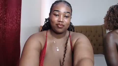 Snapshot of ebony_doll5 chatting on June 26, 6:18 am ebony_doll5 online show from June 26, 6:18 am