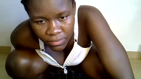 Snapshot of ebony_lynne chatting on June 23, 1:09 pm ebony_lynne online show from June 23, 1:09 pm