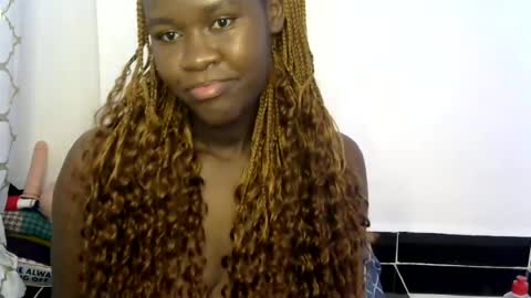 Snapshot of ebony_lynne chatting on July 24, 10:24 am ebony_lynne online show from July 24, 10:24 am